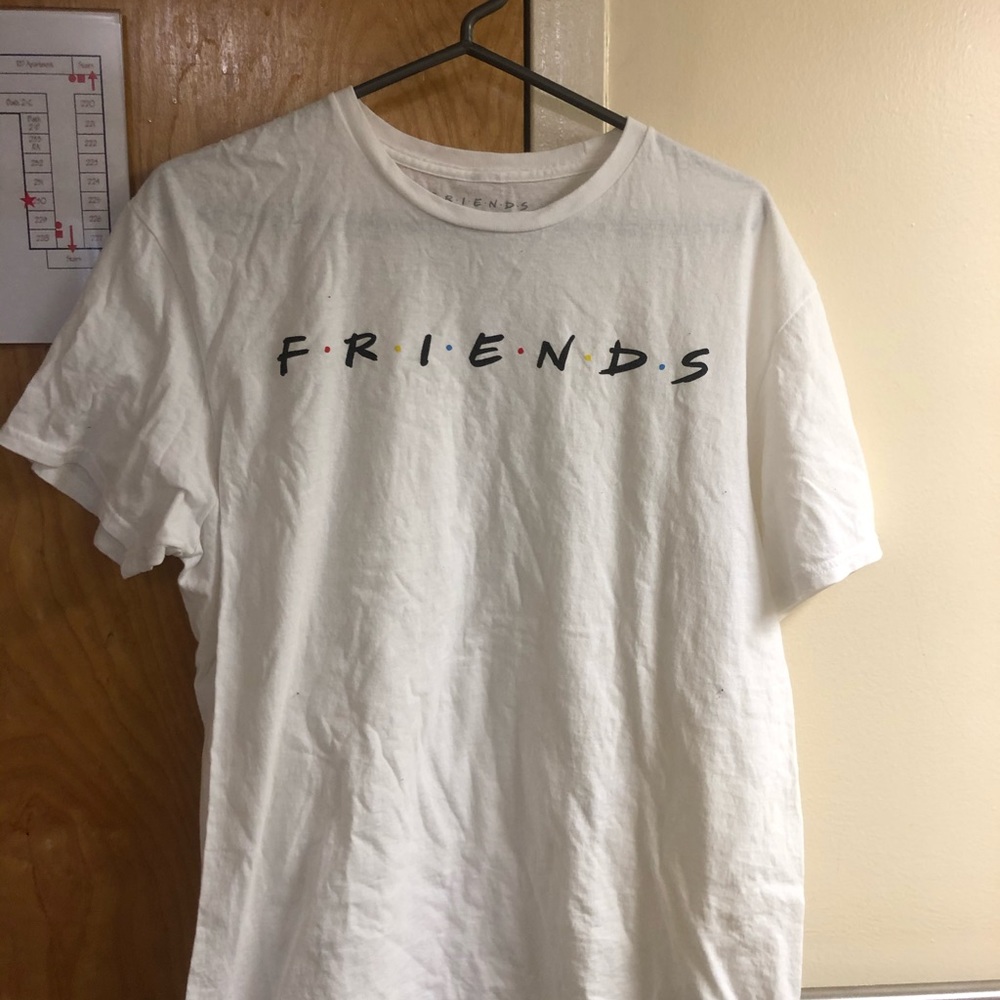 Men’s Large FRIENDS t shirt